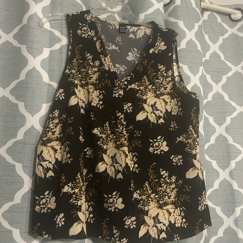 SHEIN Black and Gold Sleeveless Blouse